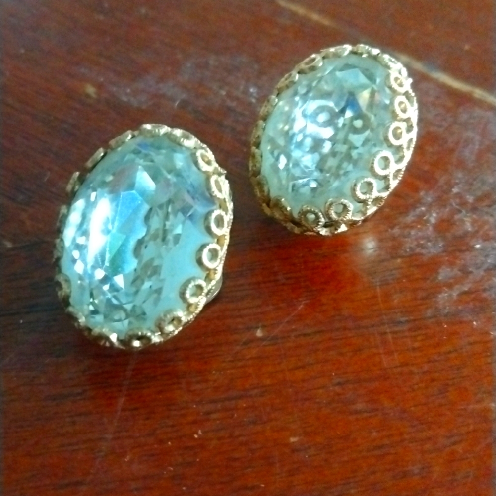 Vintage clip on earrings